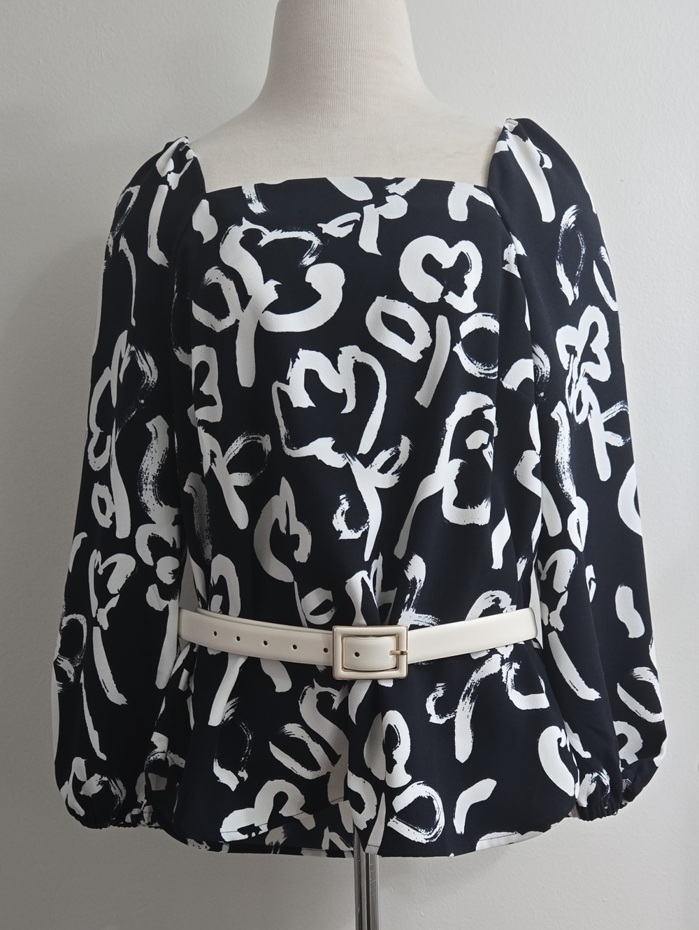 J. Crew Navy and White Square-Neck Blouse with Painterly Print/Size 8